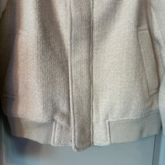 Men’s Cream Bomber Jacket - Picture 4 of 6